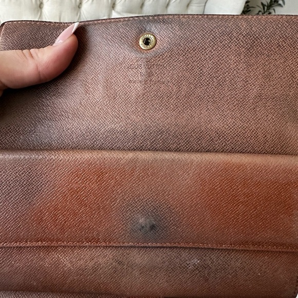 LV MONOGRAM  WALLET Authentic - Picture 5 of 7